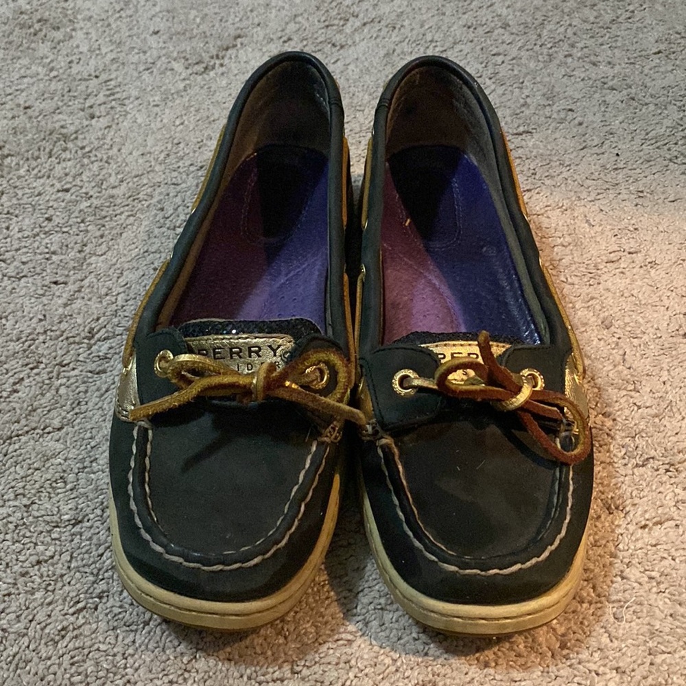 Women’s Black and Fold Sperry’s